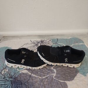 Swiss Engineering On Cloud  Sneaker men s  Shoes US Size 9 Black  Open To Offers
